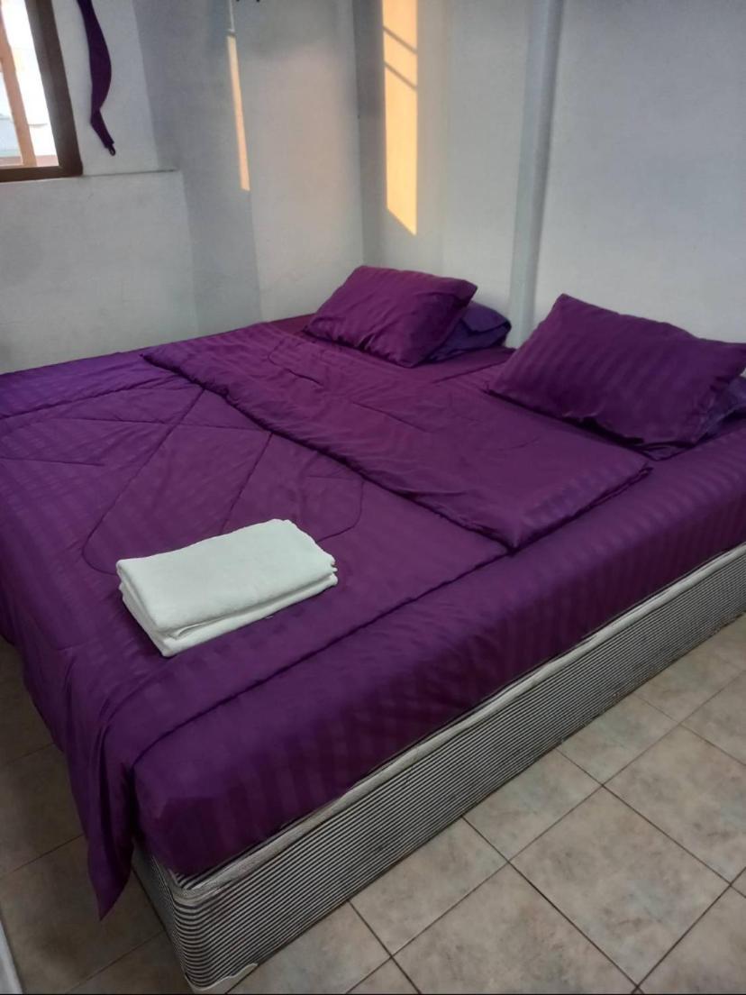 Pluemchai Guesthouse Jomtien Beach Exterior foto